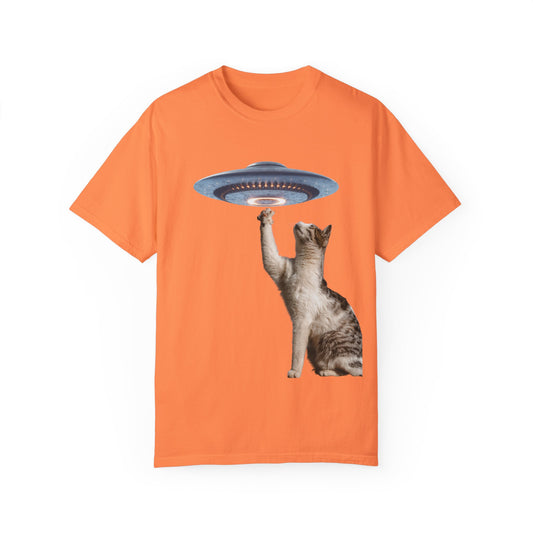 Whimsical Cat UFO Unisex T-Shirt, Playful Tee for Cat Lovers, Fun Gift for Pet Owners, Quirky Graphic T-Shirt, Unique Alien Cat Apparel