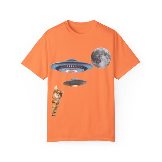 Whimsical Cat & UFO T-Shirt, Fun Unisex Tee for Cat Lovers, Space Enthusiasts, Gift for Birthdays, Halloween, and Pet Parties